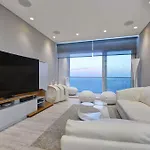 Apartamento De Lujo Para Estrenar Frente Al Mar